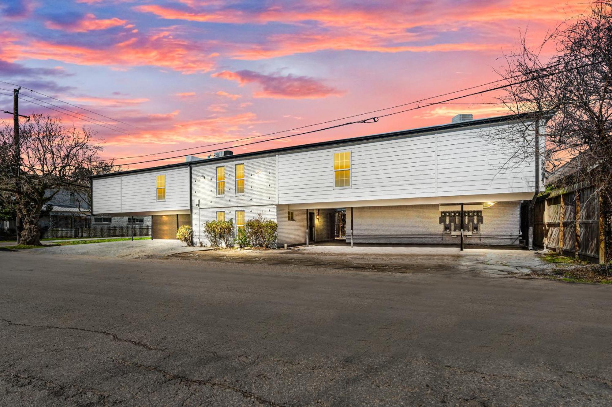 Cute And Stylish 1Br Apt With Pool & Free Park Houston Exterior photo