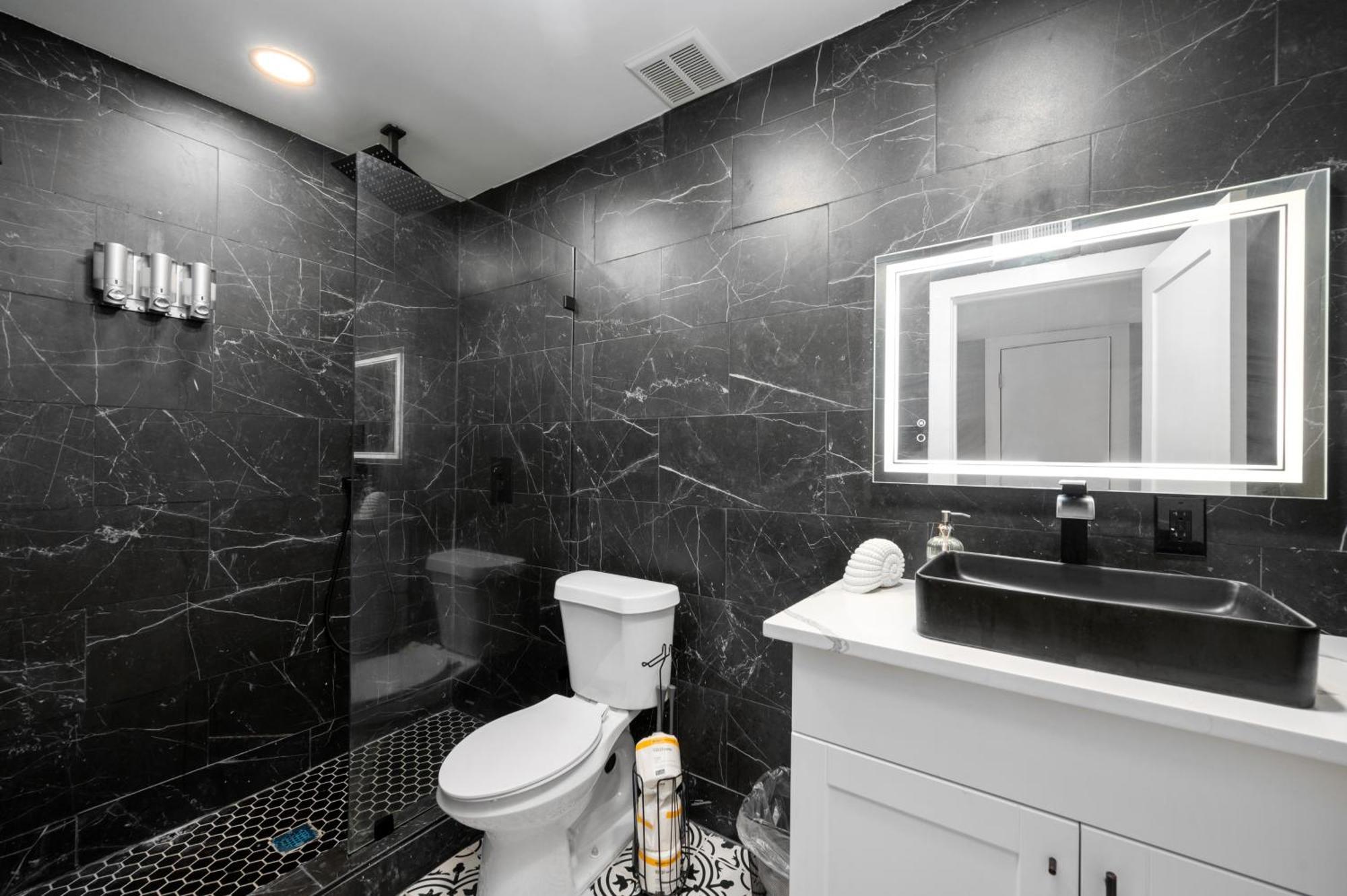 Cute And Stylish 1Br Apt With Pool & Free Park Houston Exterior photo